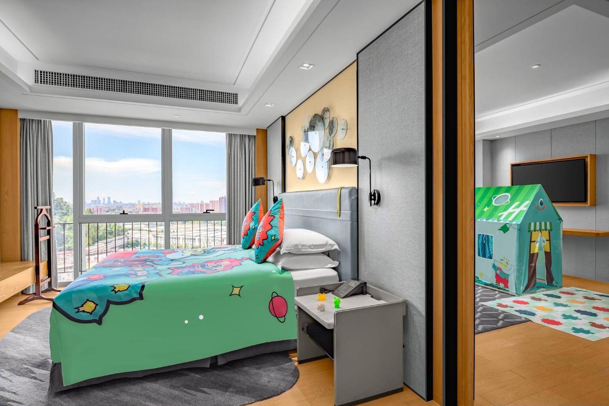 Holiday Inn Guangzhou South Lake Hotel - Ideal For Business & Leisure Eksteriør bilde
