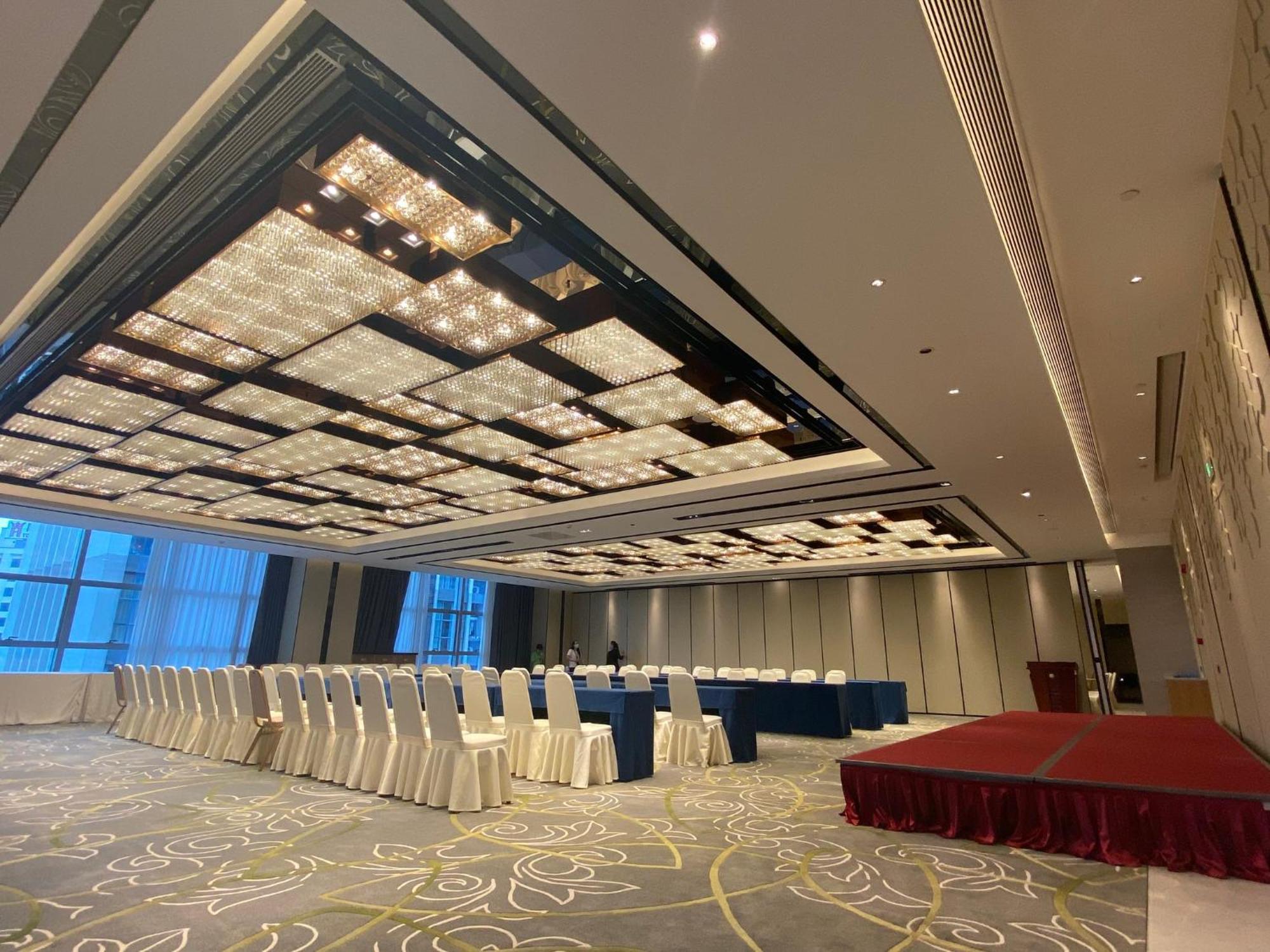 Holiday Inn Guangzhou South Lake Hotel - Ideal For Business & Leisure Eksteriør bilde