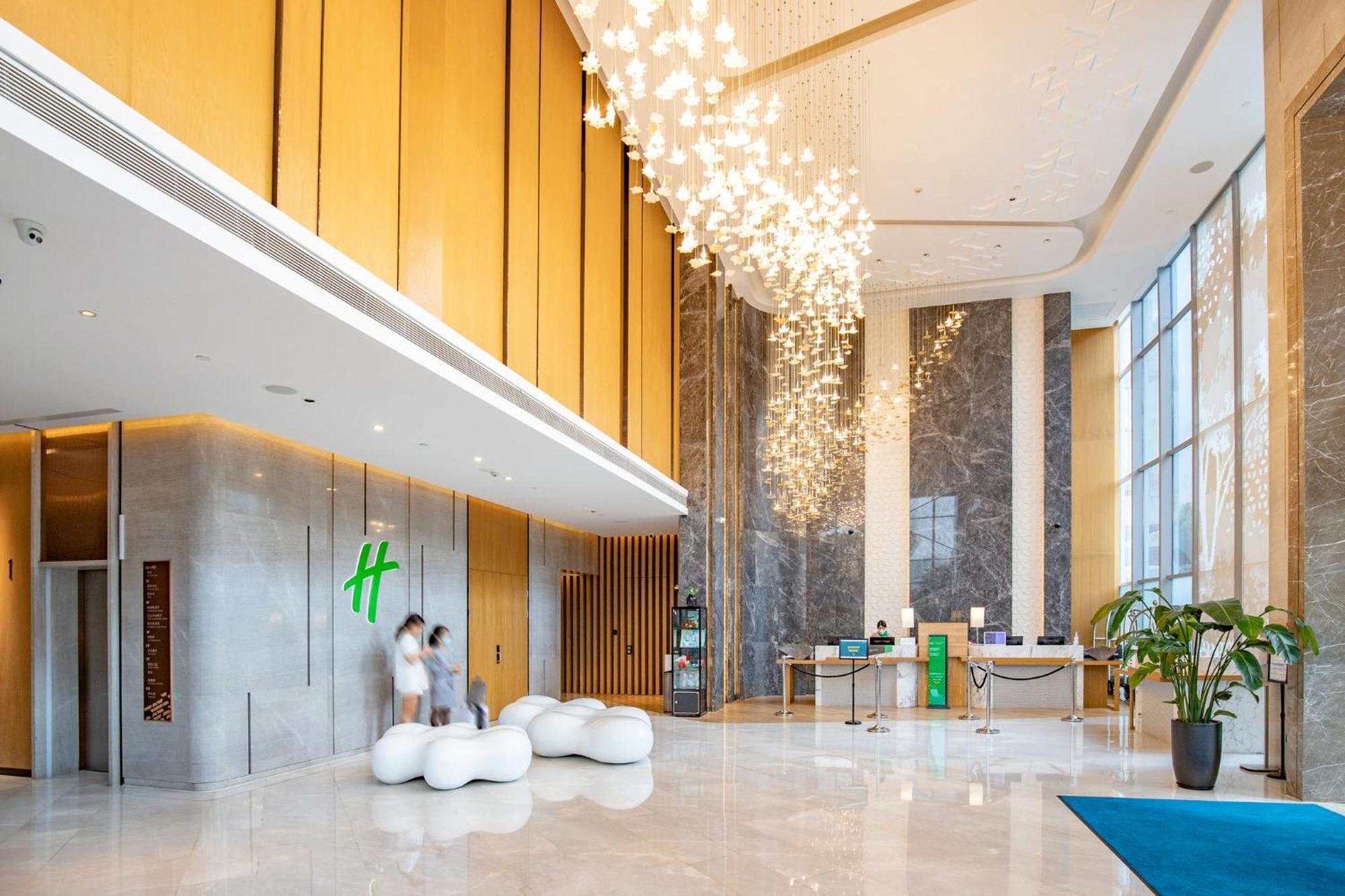 Holiday Inn Guangzhou South Lake Hotel - Ideal For Business & Leisure Eksteriør bilde